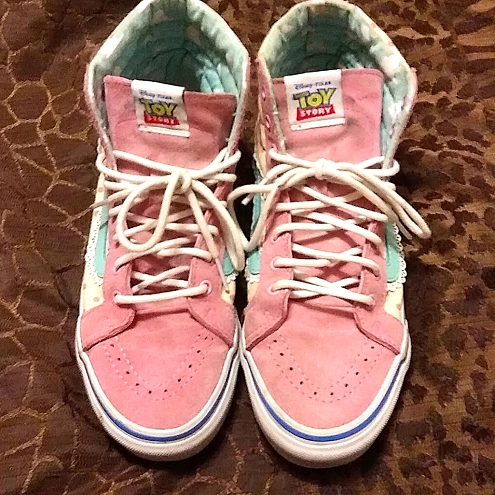 Vans toy story little bo peep size 8.5 women's